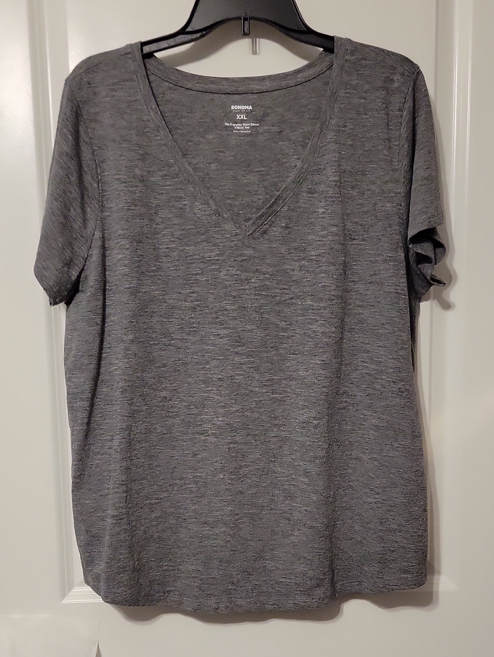 Sonoma Women's Heathered Gray, V-Neck, "The Everyday Tee" XXL, S/S, Like New.